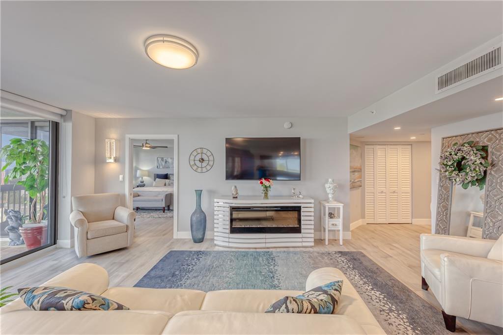 Voyager Condo - Residential