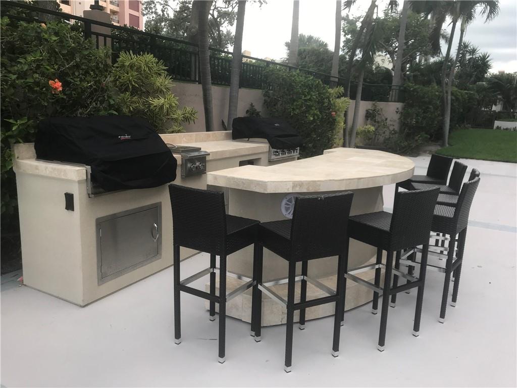 Voyager Condo - Residential