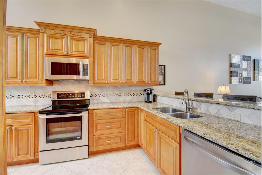 FAIRWAYS AT BOCA GOLF & TENNIS - Residential