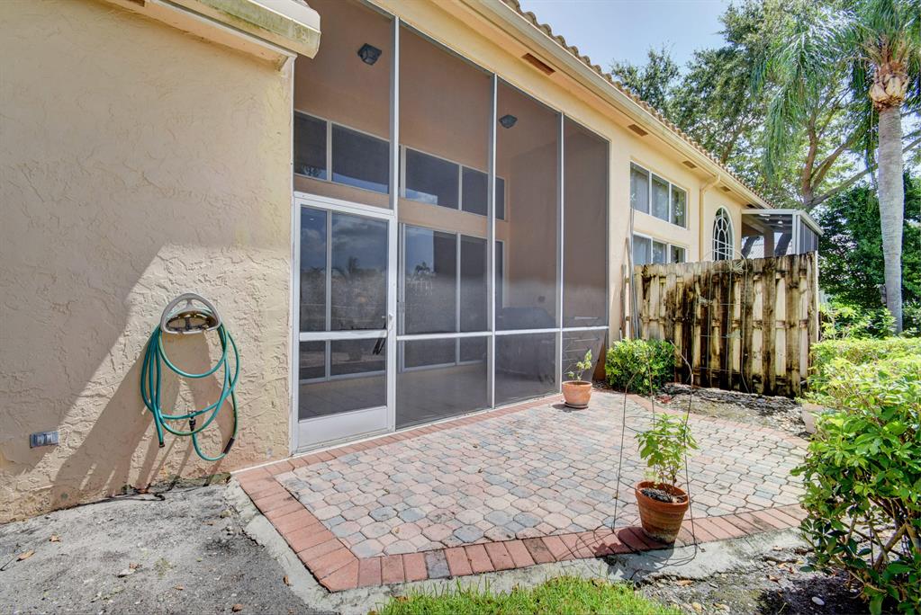 FAIRWAYS AT BOCA GOLF & TENNIS - Residential