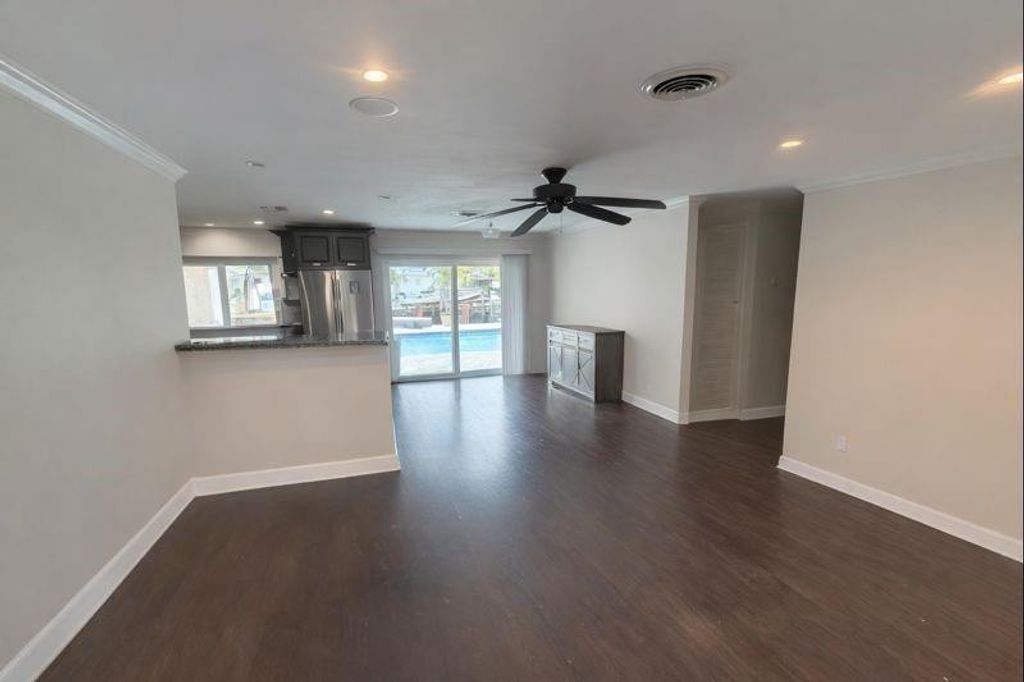 Photo of 730 SE 3rd Terrace, Pompano Beach, FL 33060 (MLS # F10548485)