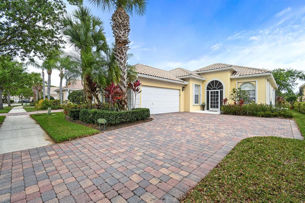 Photo of 8952 SE Eldorado Way, Hobe Sound, FL 33455 (MLS # R10786160)