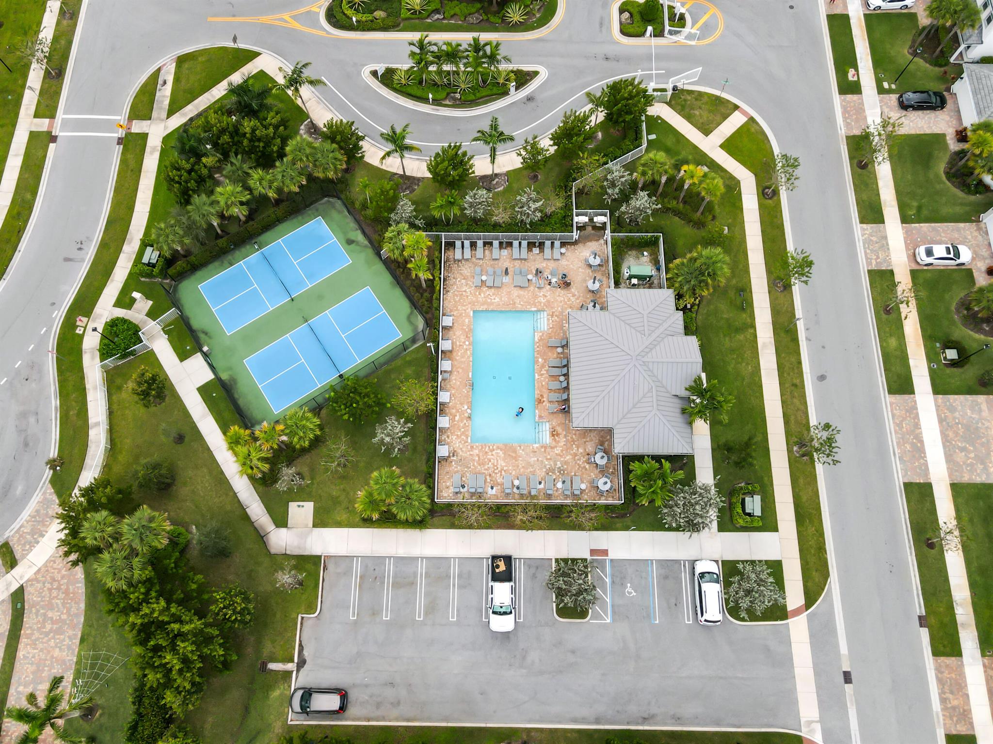 WINDSONG ESTATES - Residential
