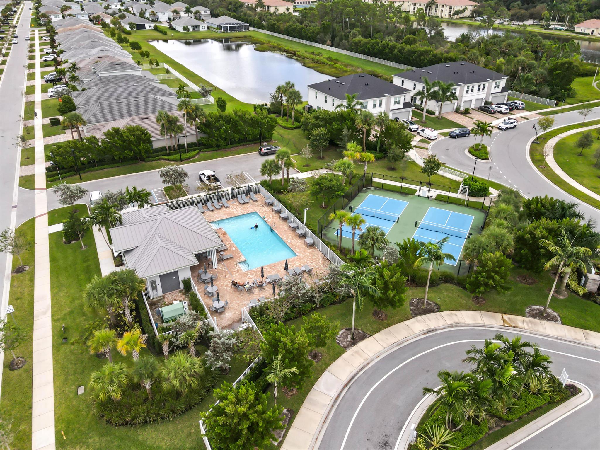 WINDSONG ESTATES - Residential
