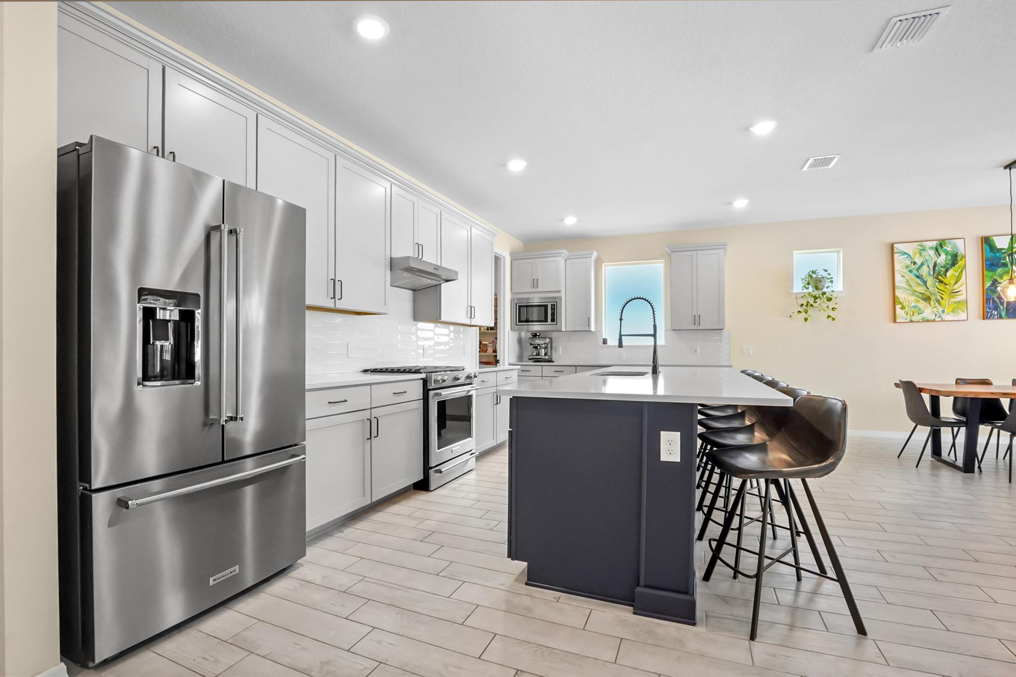 WINDSONG ESTATES - Residential
