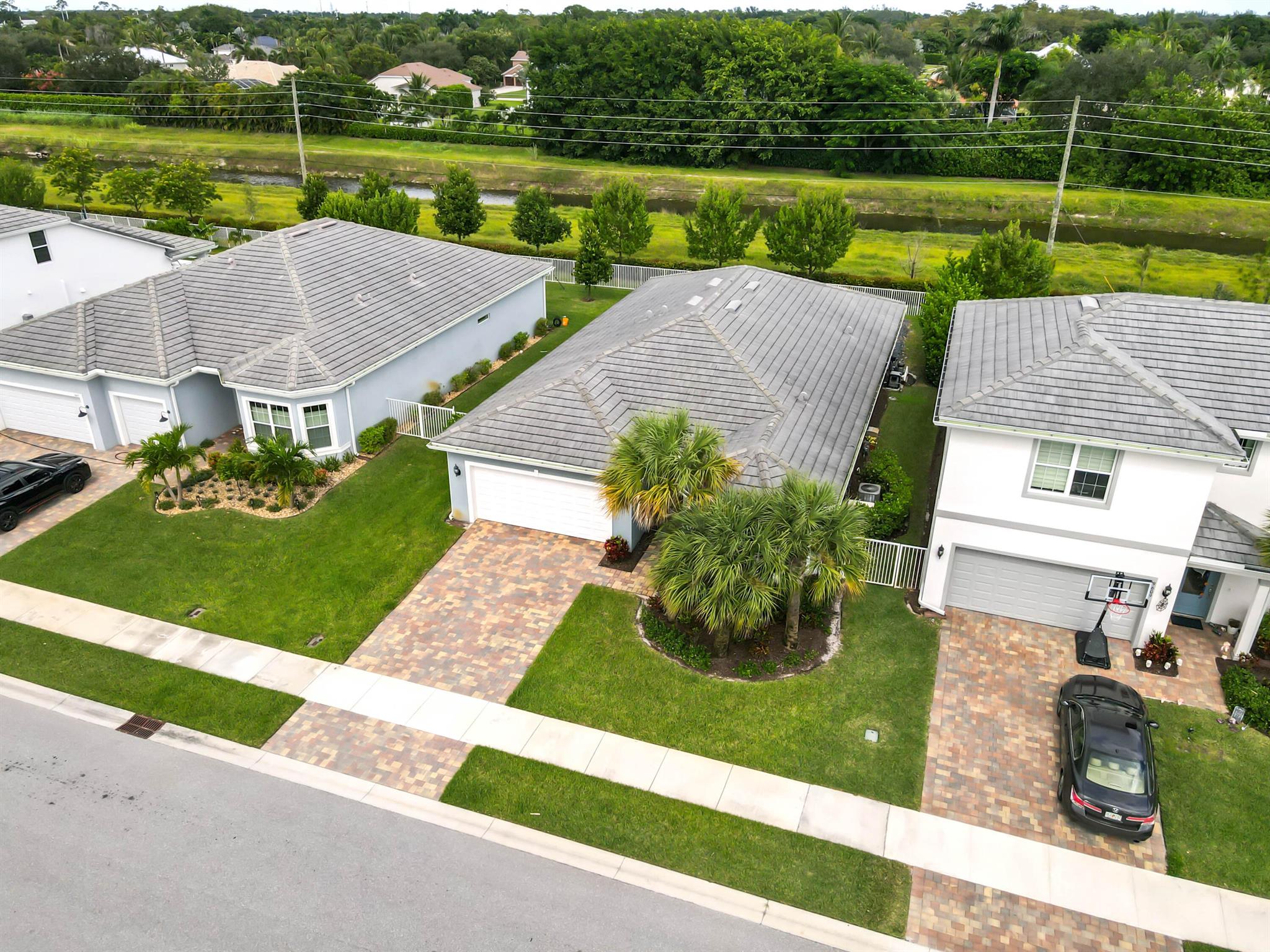 WINDSONG ESTATES - Residential