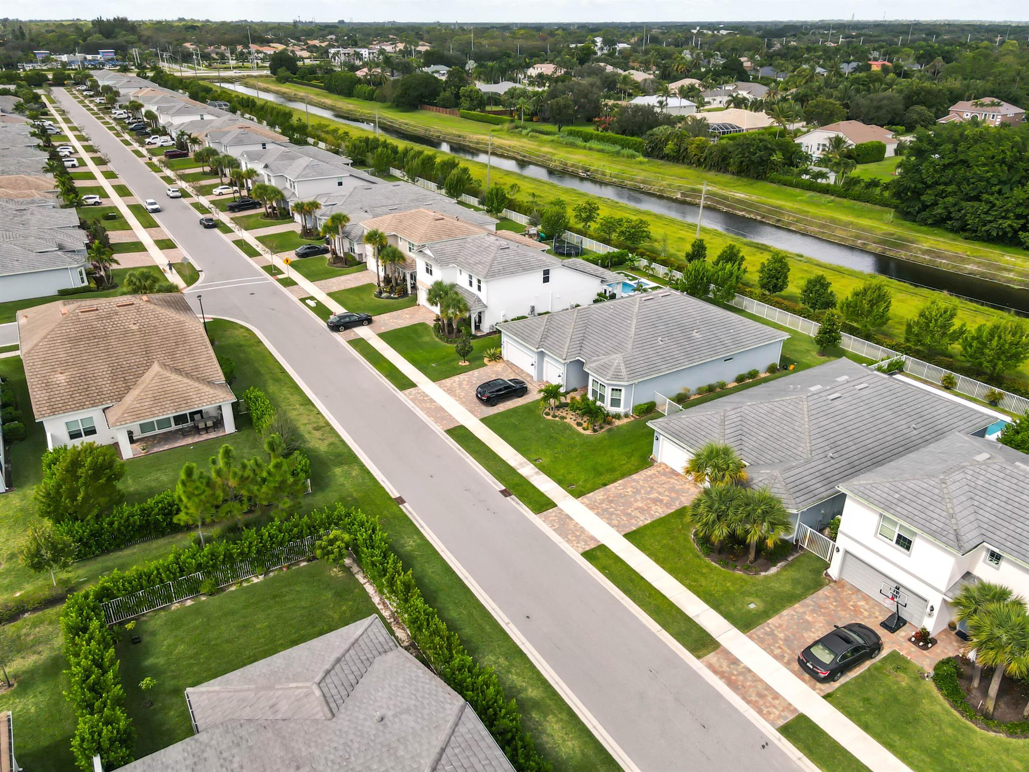 WINDSONG ESTATES - Residential