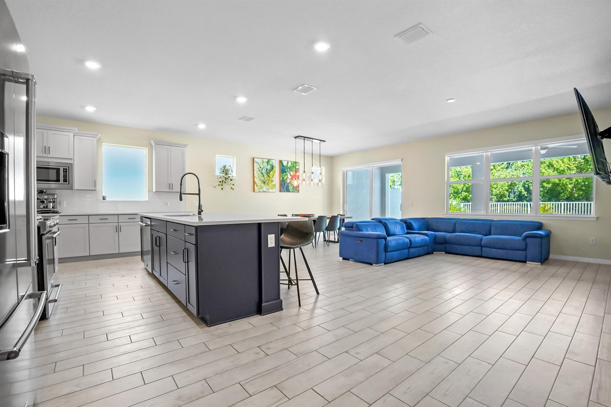 WINDSONG ESTATES - Residential