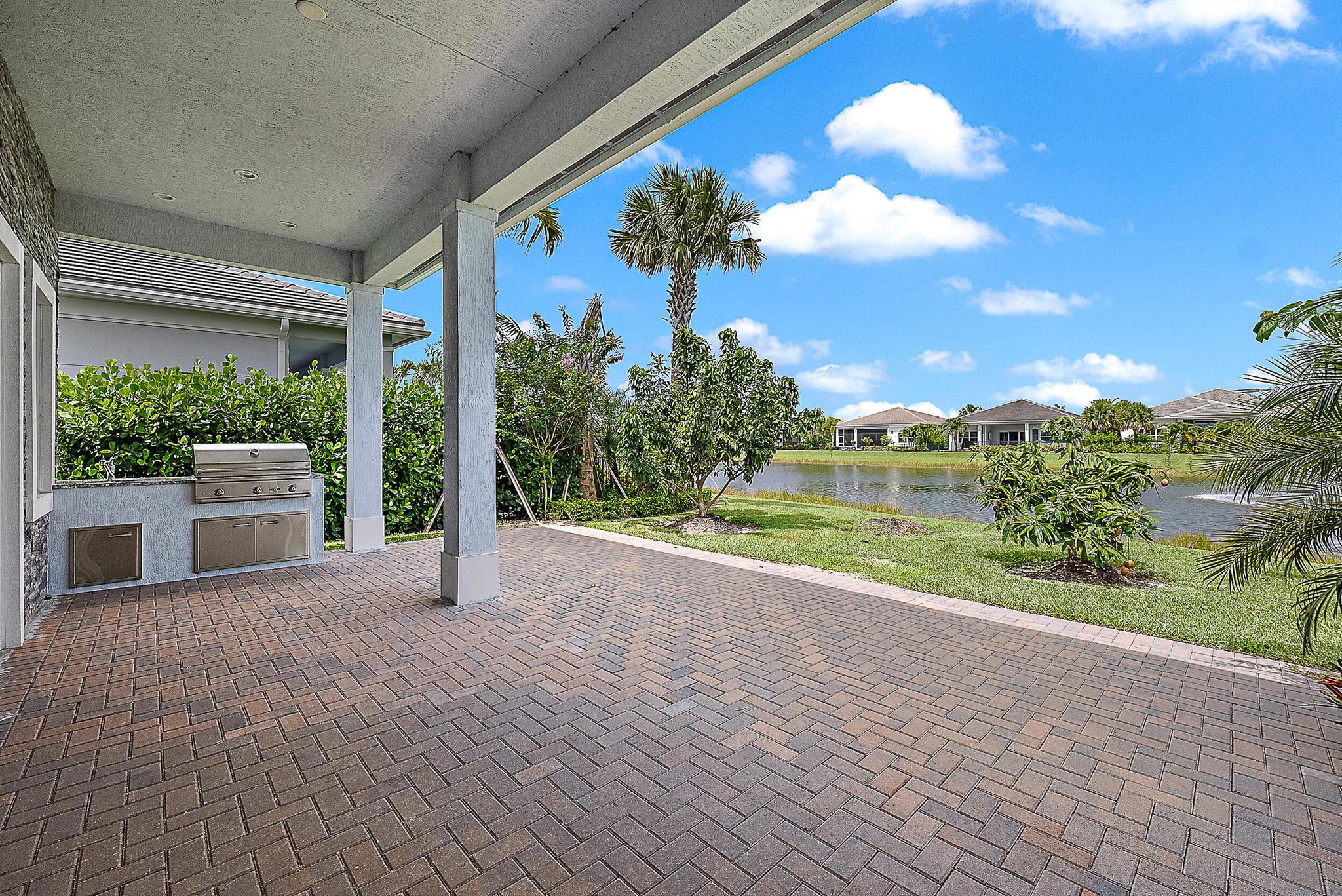9976 Seagrass Way