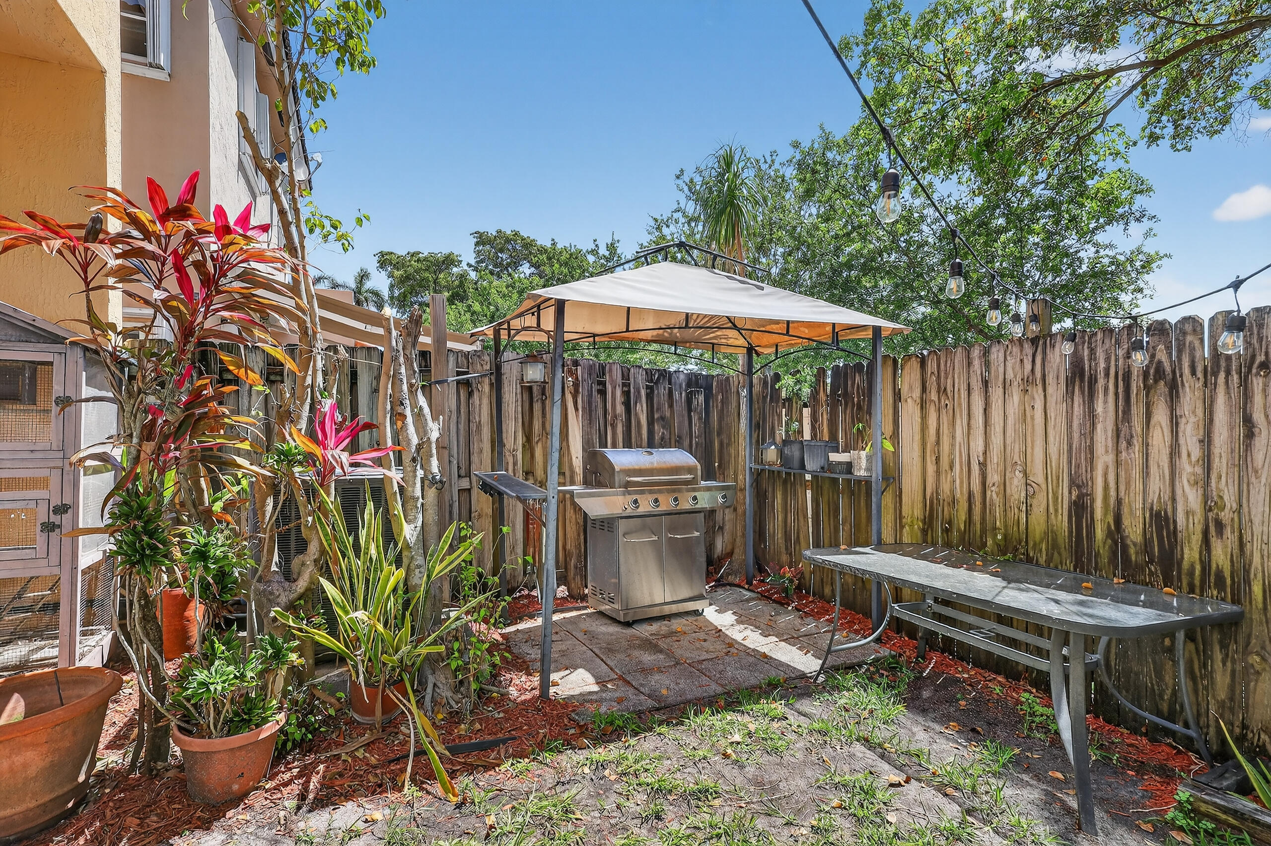 FOREST LAKES COUNTRY GARDENS - Residential