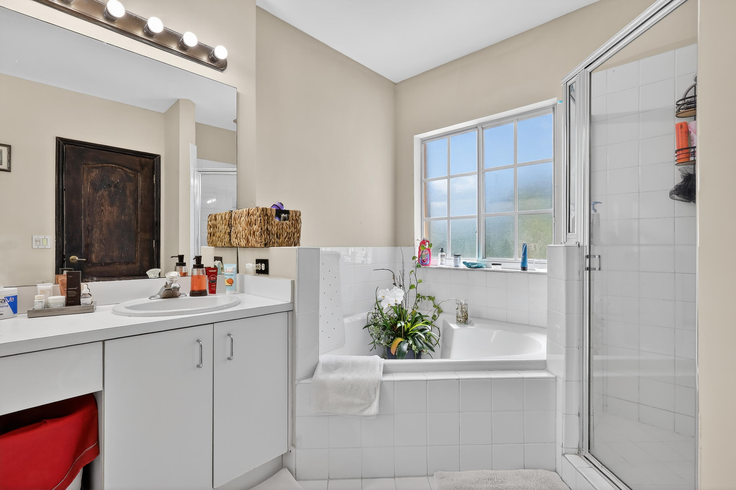 FOREST LAKES COUNTRY GARDENS - Residential