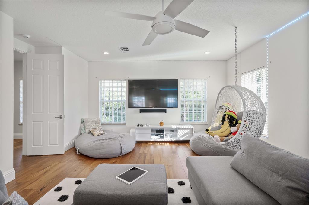 JUPITER RIVER ESTATES - Residential