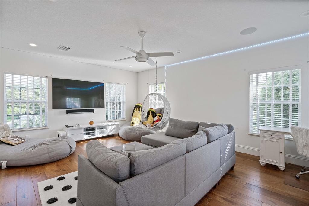 JUPITER RIVER ESTATES - Residential