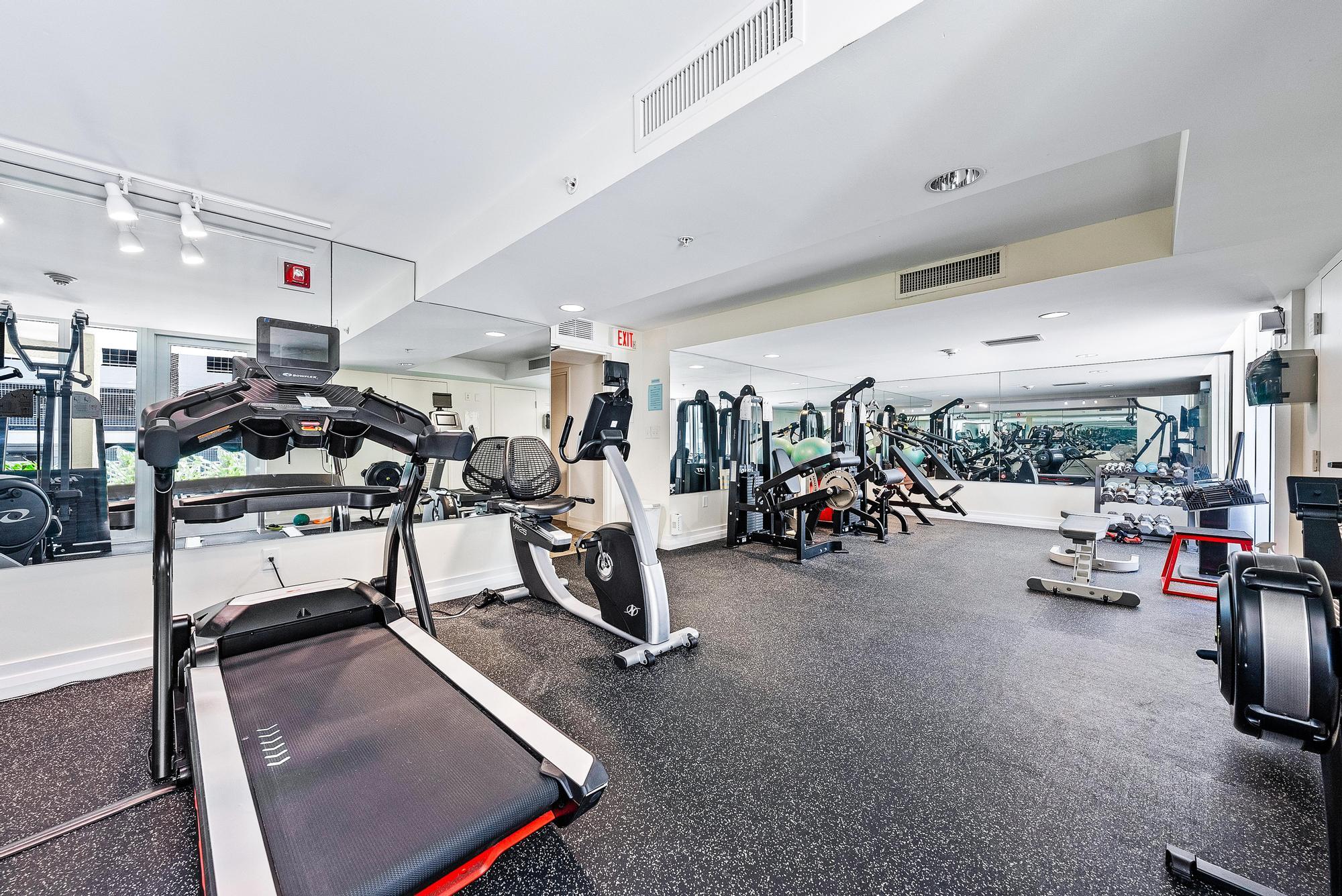 Villa Del Lago - Residential