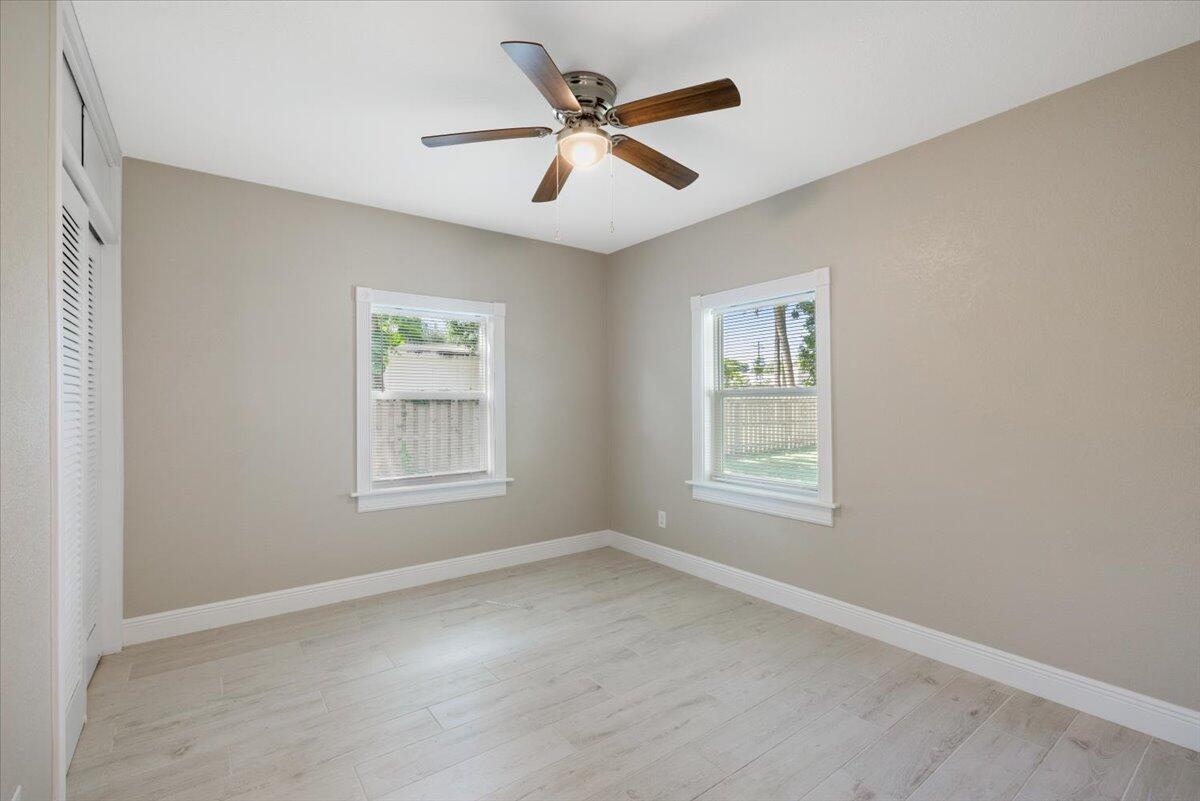 HIBISCUS PARK - Residential Lease