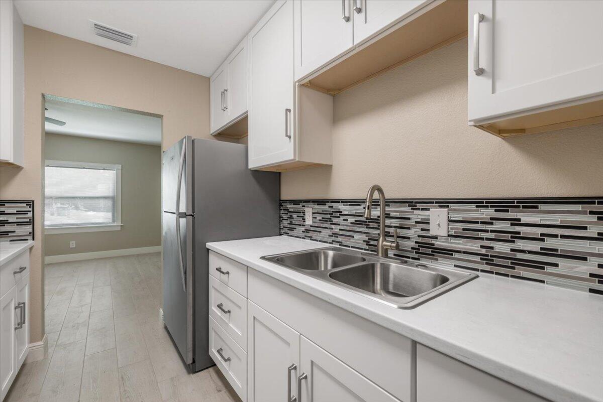 HIBISCUS PARK - Residential Lease