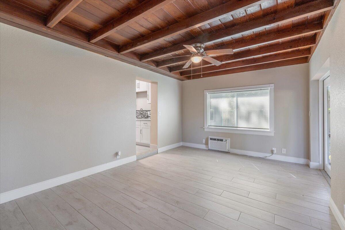 HIBISCUS PARK - Residential Lease