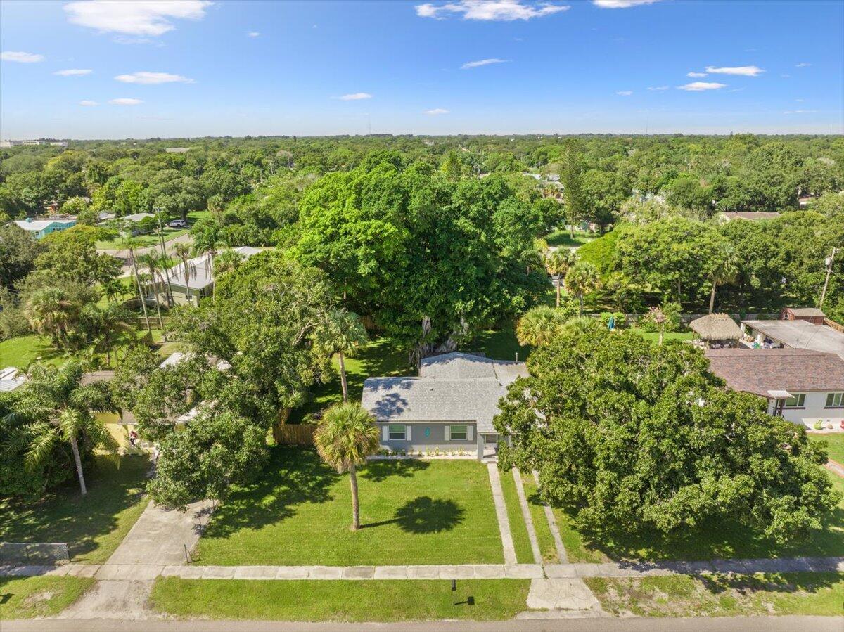 HIBISCUS PARK - Residential Lease