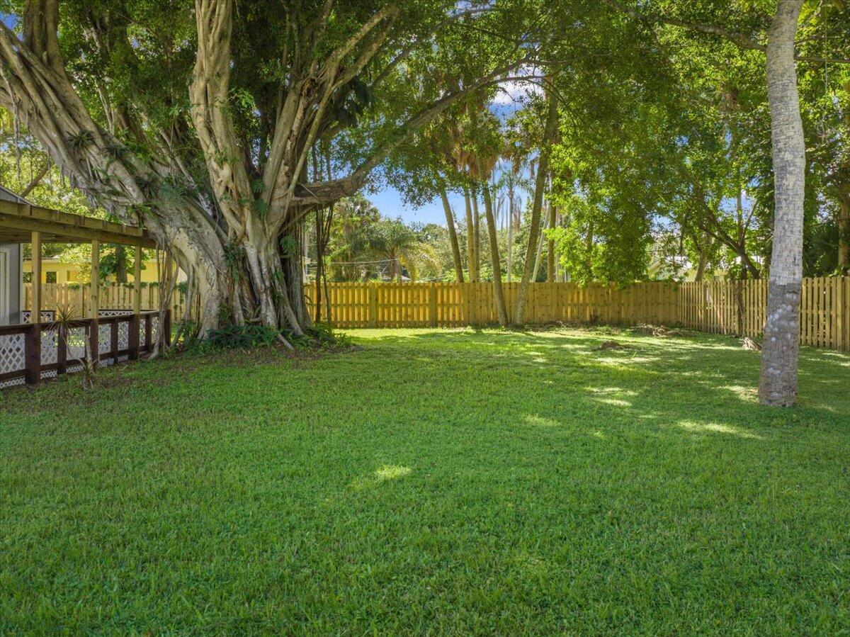 HIBISCUS PARK - Residential Lease