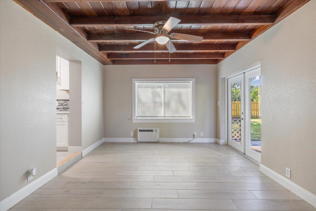 HIBISCUS PARK - Residential Lease