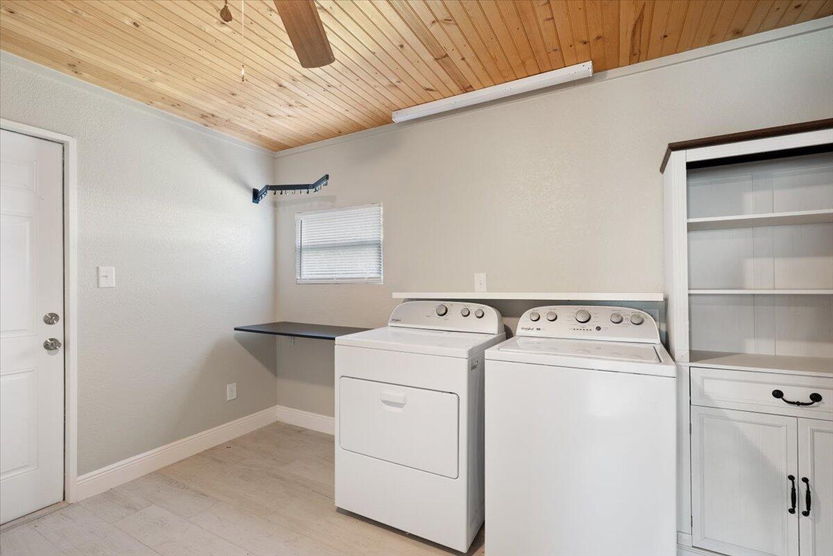 HIBISCUS PARK - Residential Lease