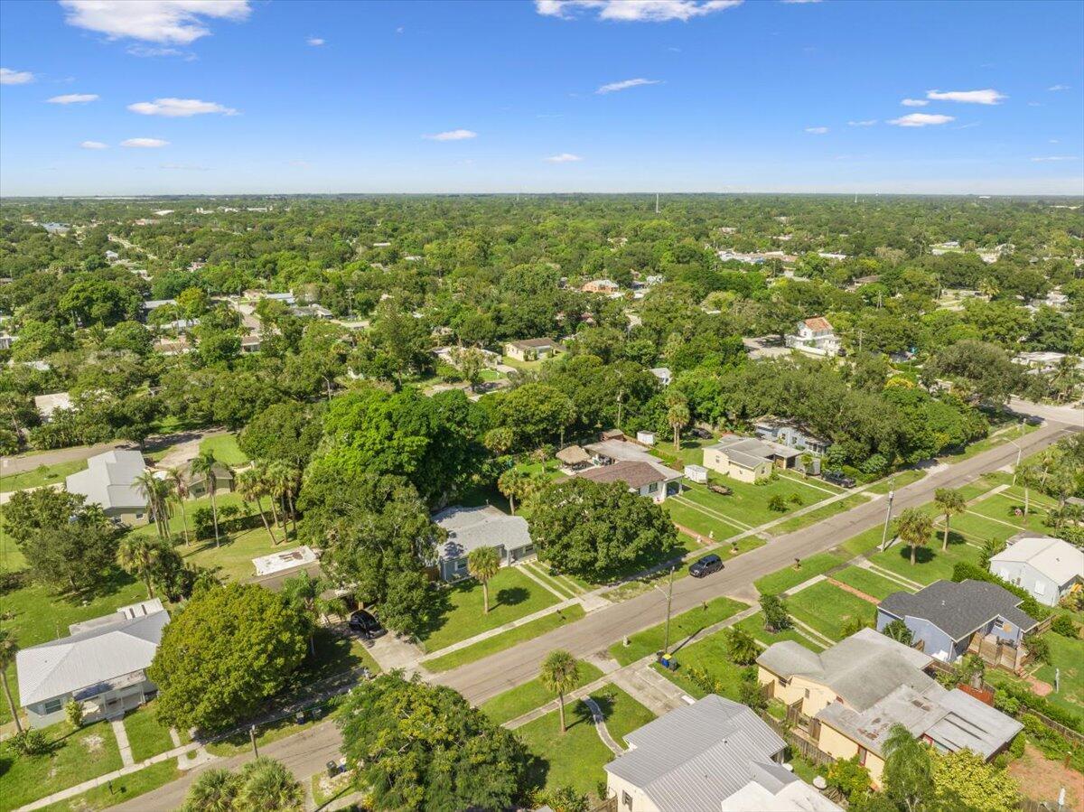 HIBISCUS PARK - Residential Lease