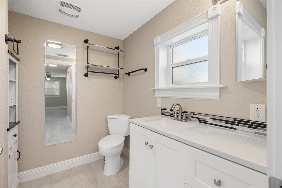 HIBISCUS PARK - Residential Lease