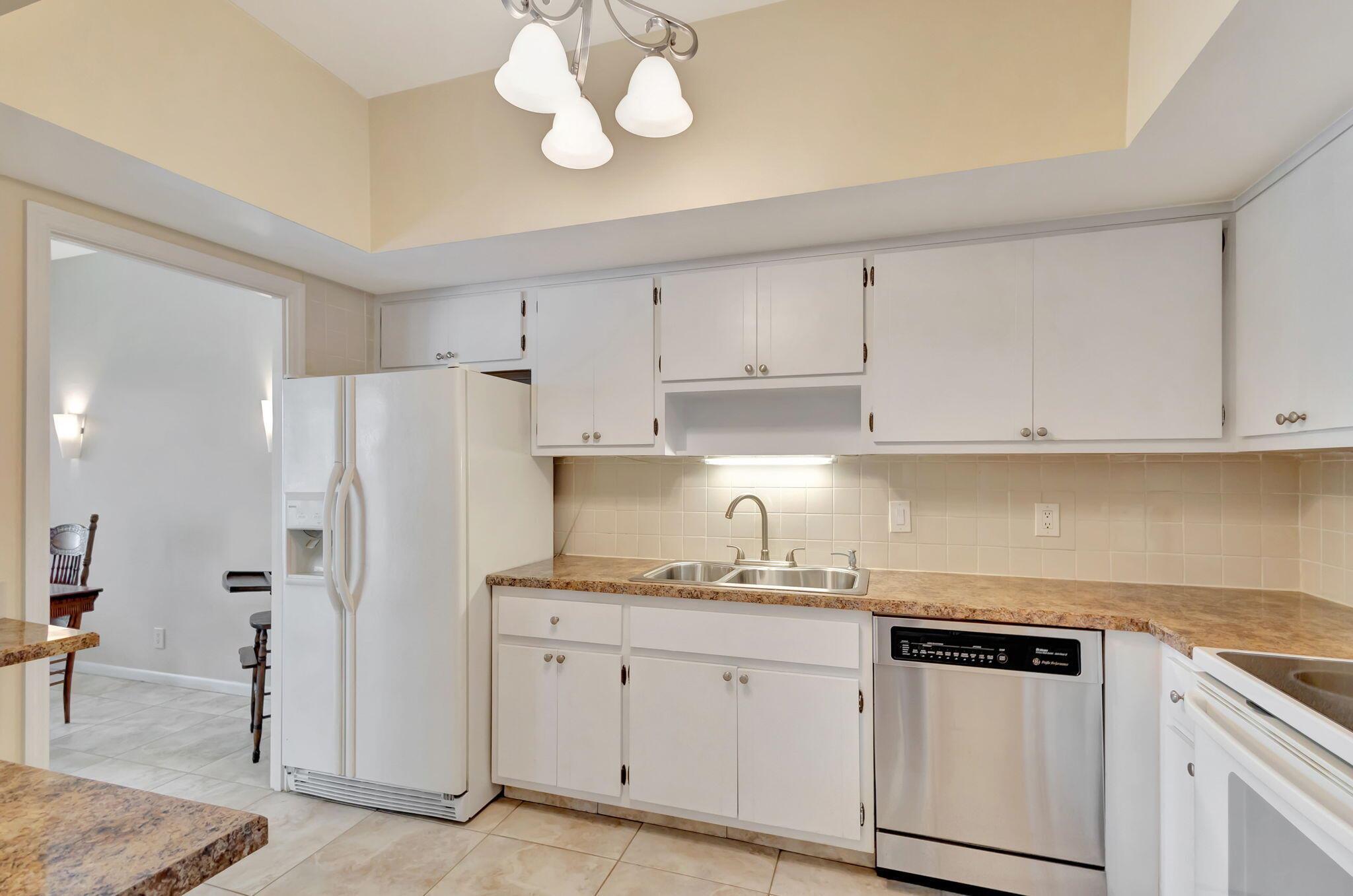 LONGWOOD 1 CONDO - Residential