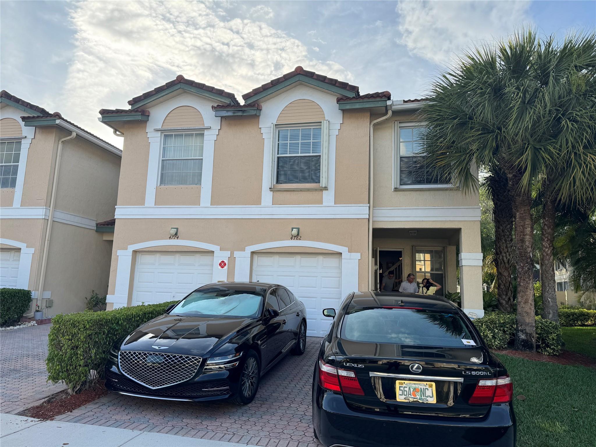 pelican point - Residential