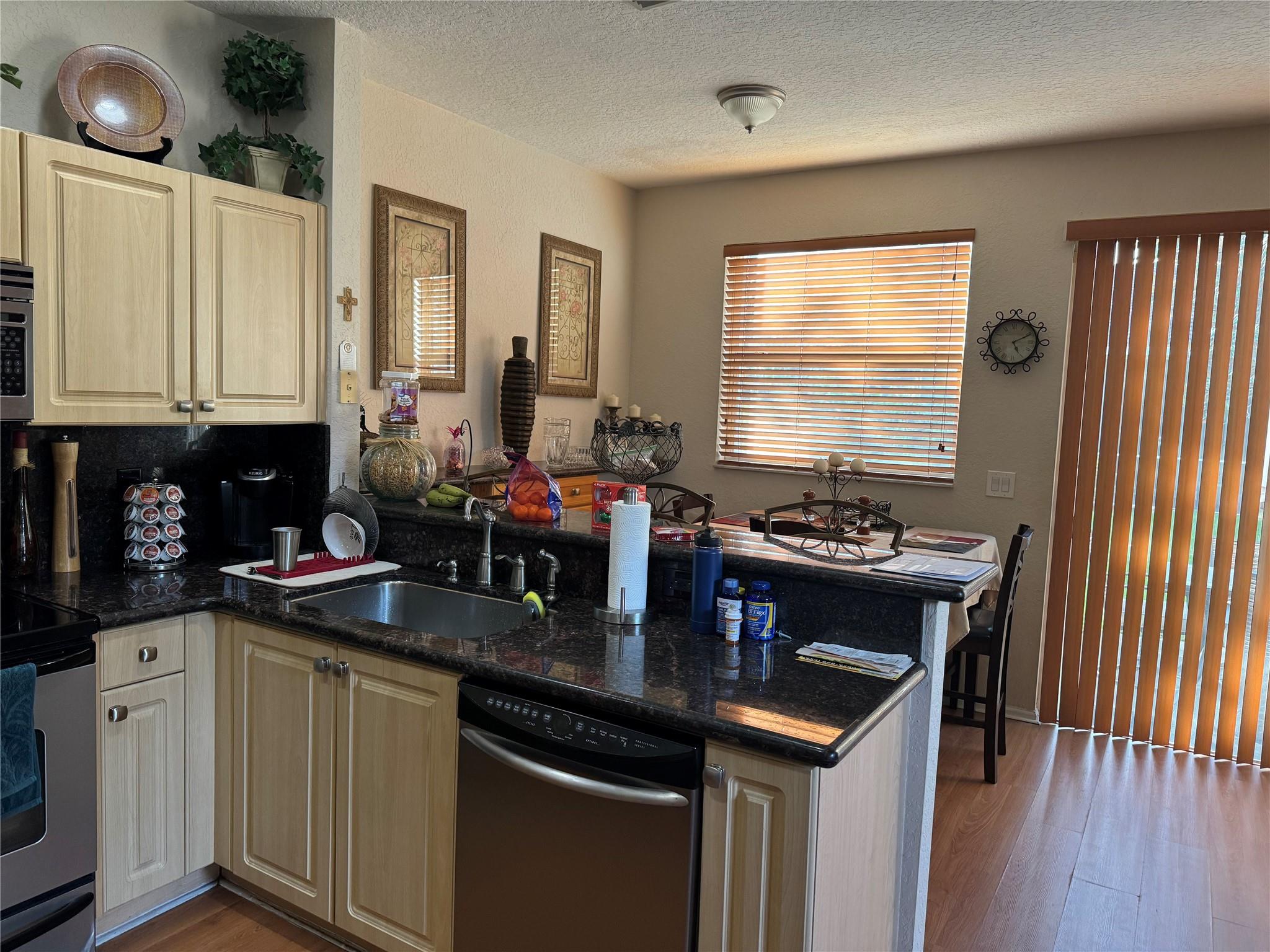 pelican point - Residential