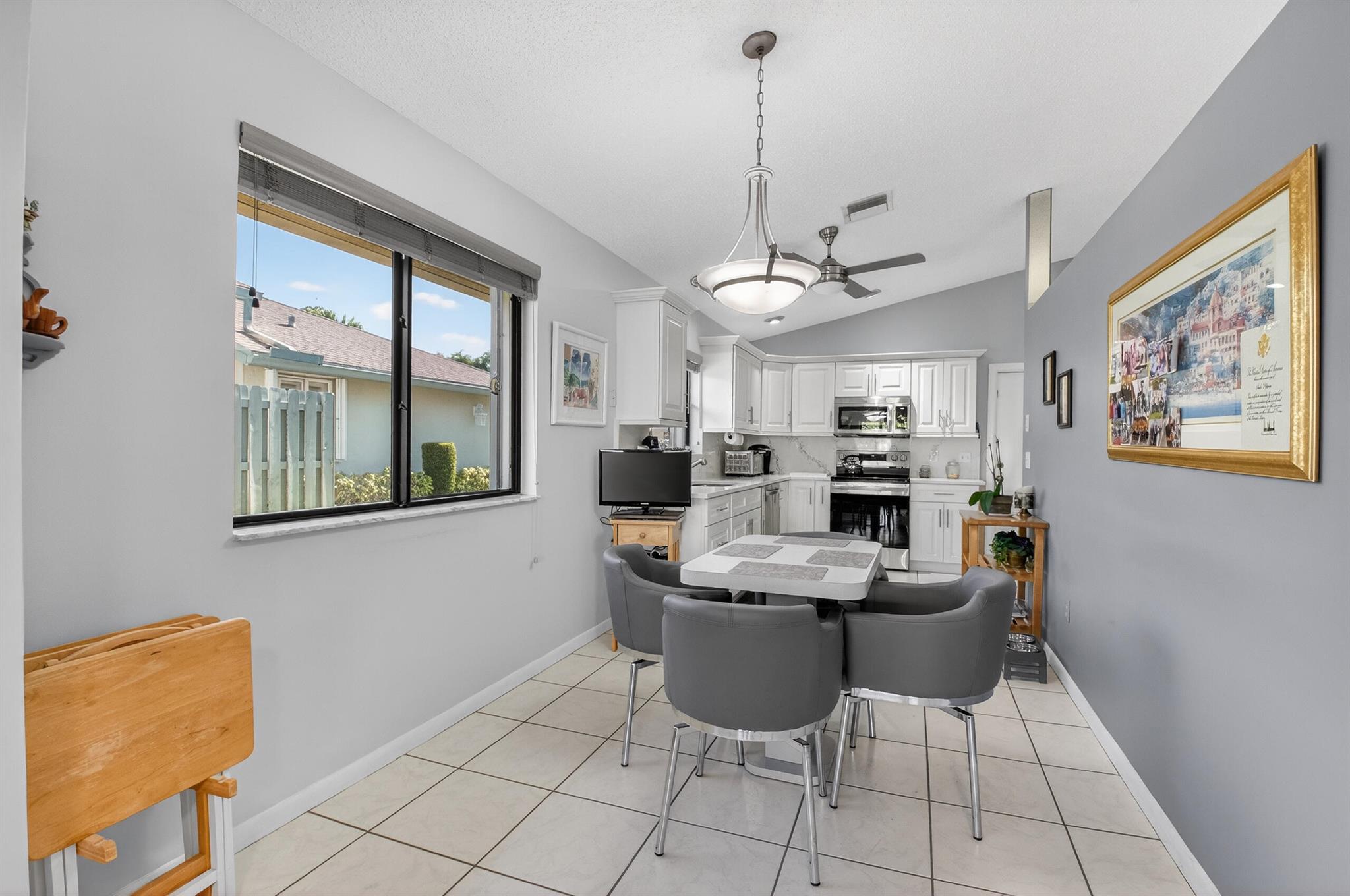 RAINBERRY BAY SEC 8 - Residential