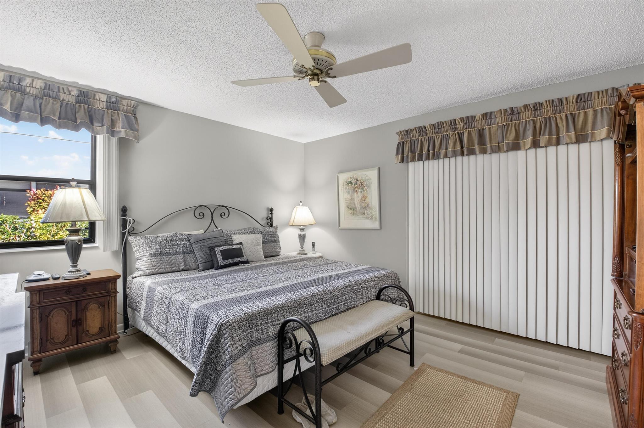 RAINBERRY BAY SEC 8 - Residential