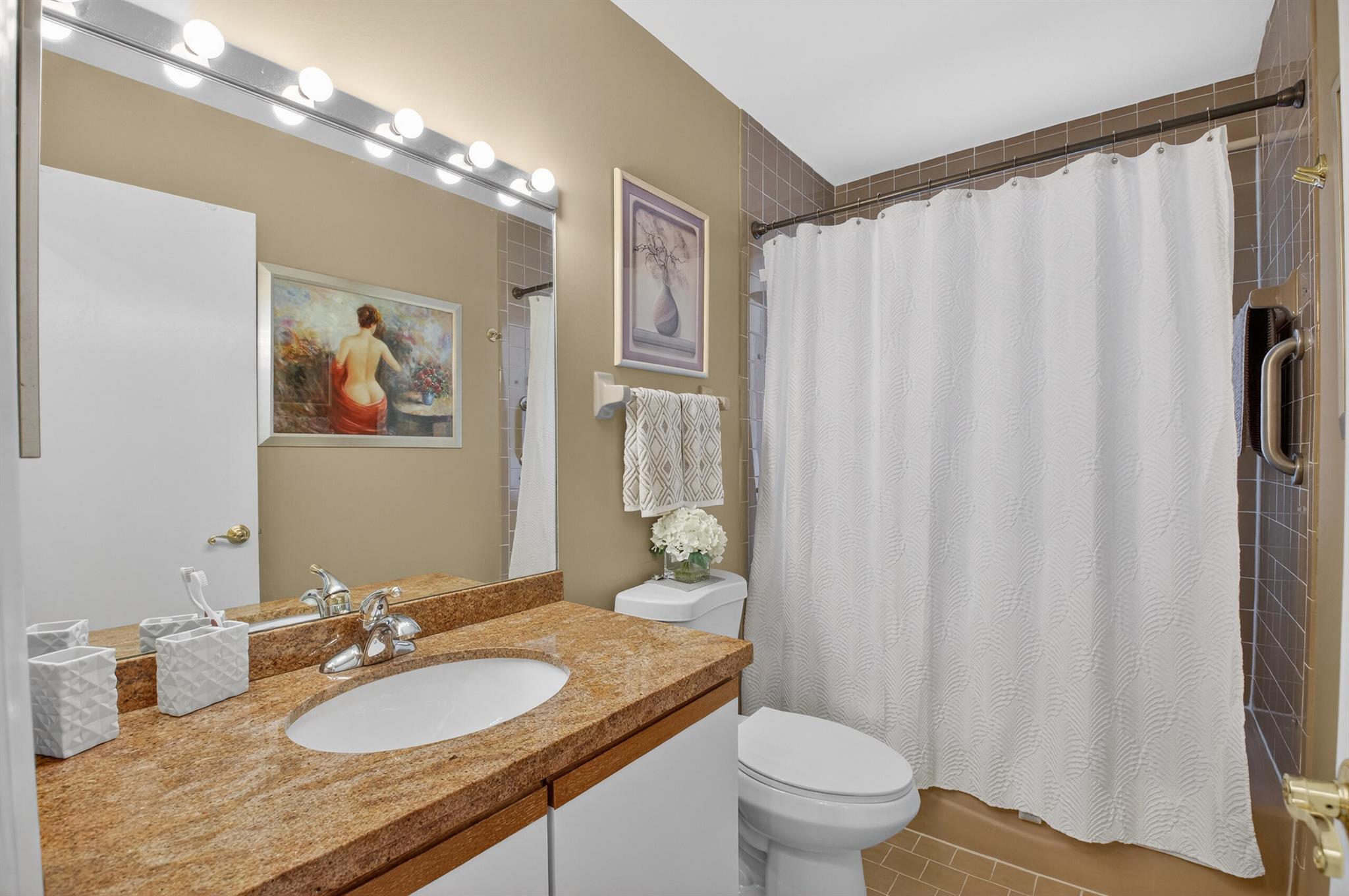 RAINBERRY BAY SEC 8 - Residential