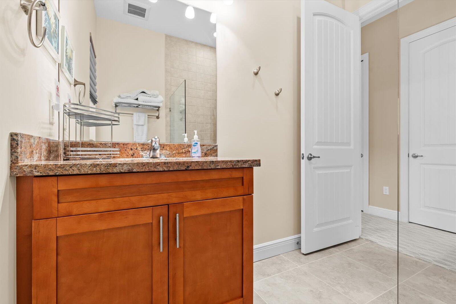 INLET ISLE - Residential