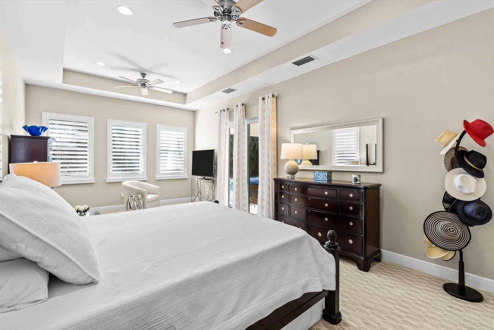 INLET ISLE - Residential