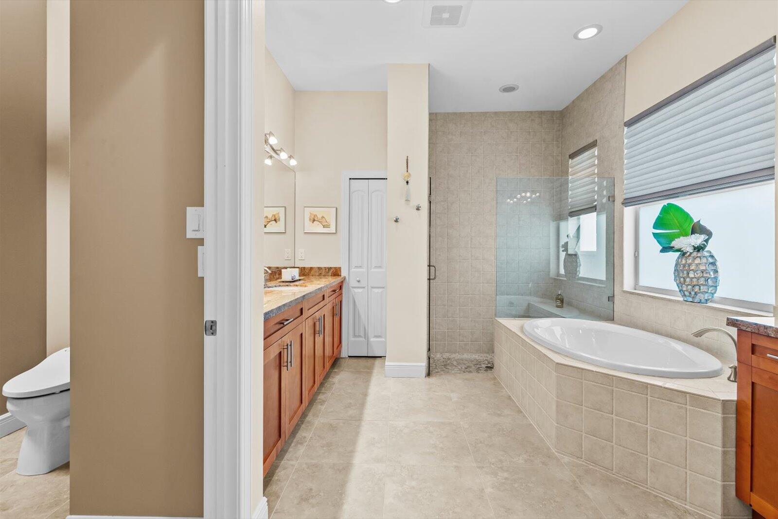 INLET ISLE - Residential