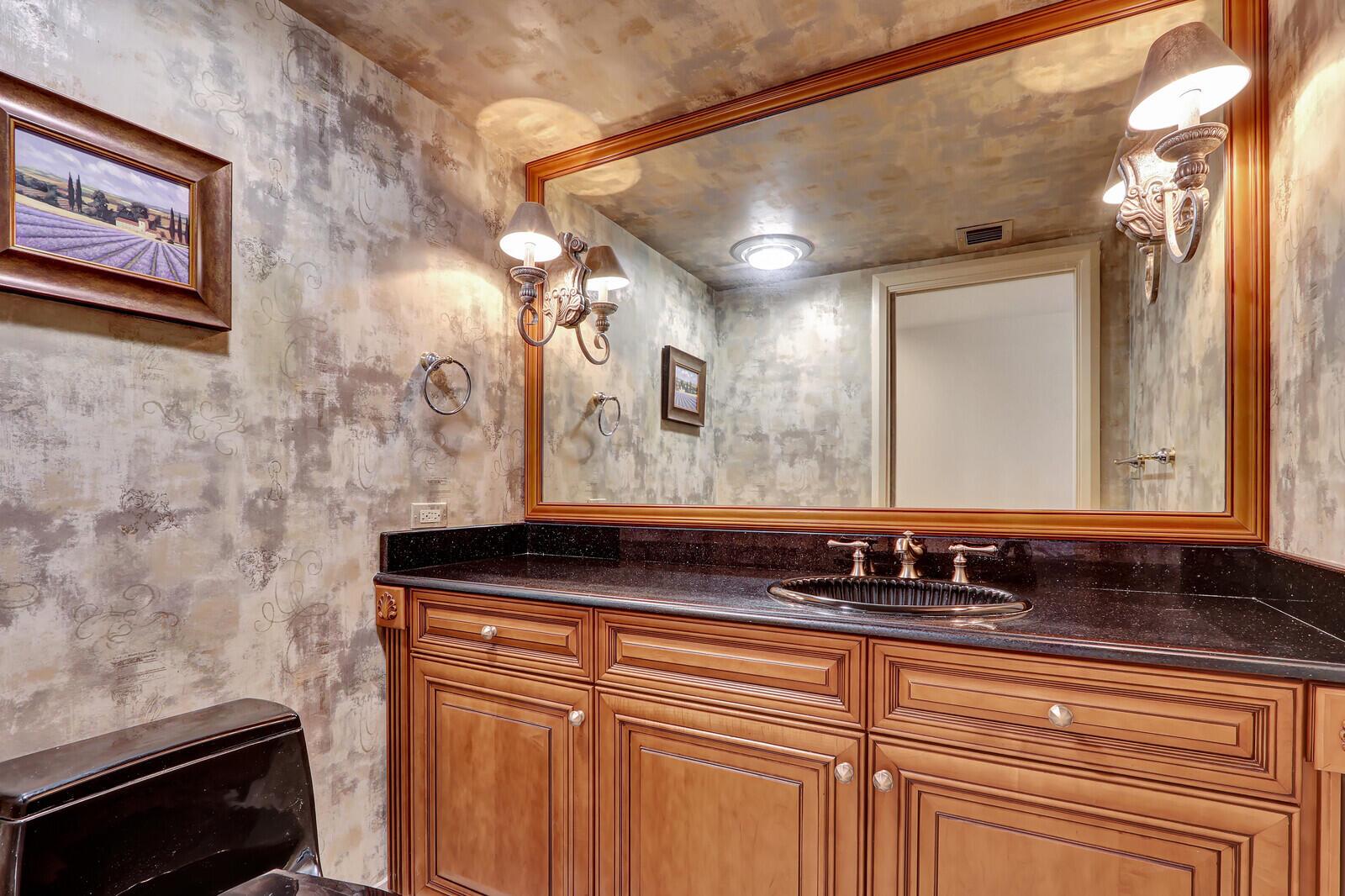 OLD PORT COVE LAKE POINT TOWER - Residential