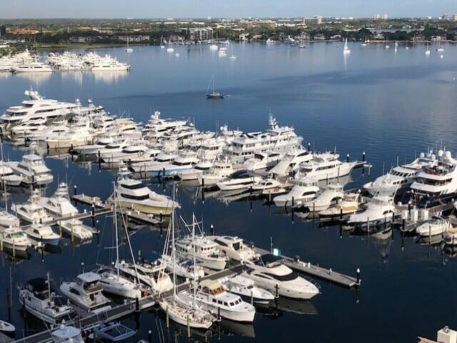 OLD PORT COVE LAKE POINT TOWER - Residential