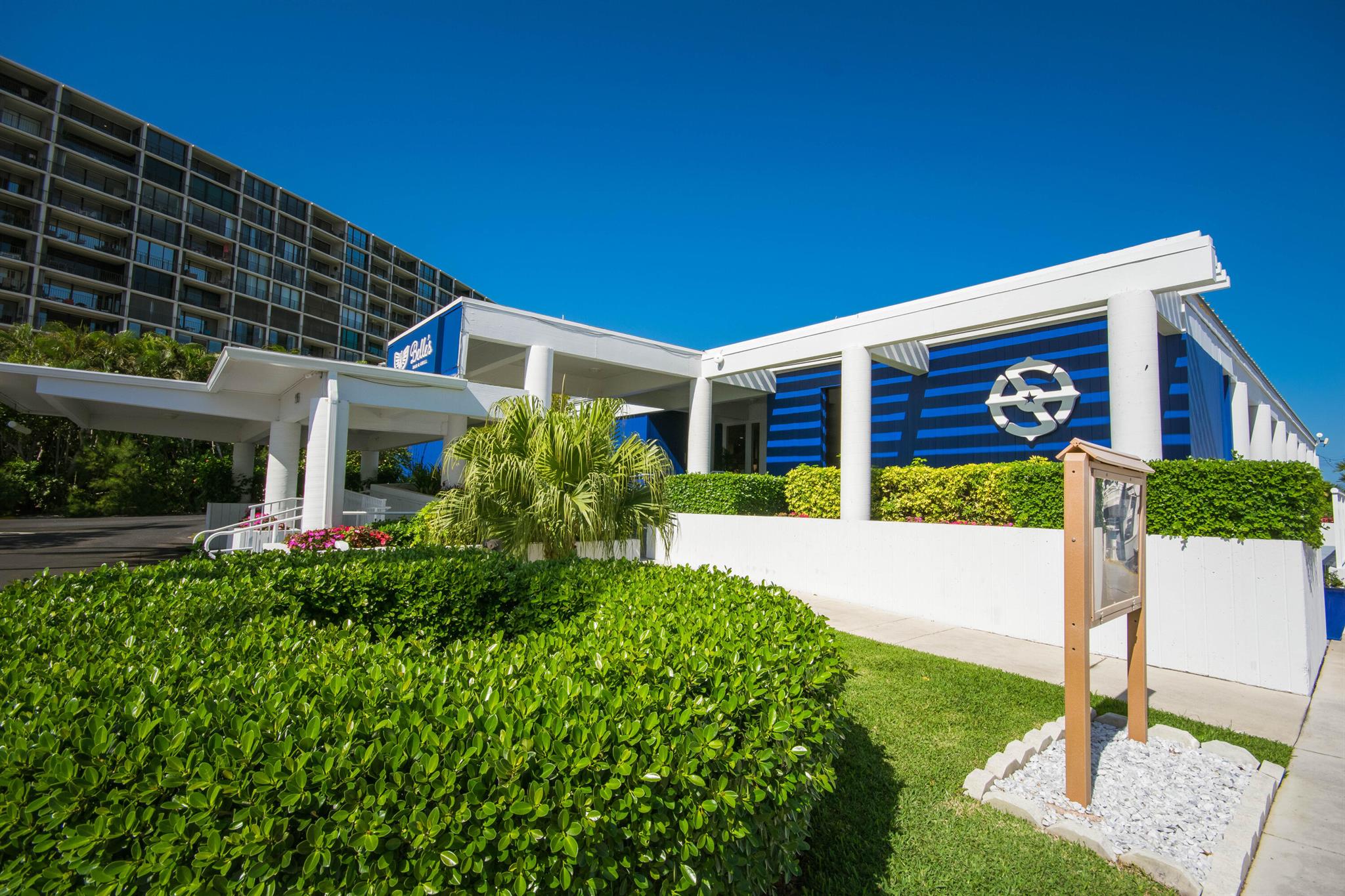 OLD PORT COVE LAKE POINT TOWER - Residential