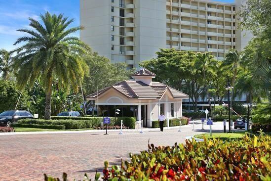 OLD PORT COVE LAKE POINT TOWER - Residential