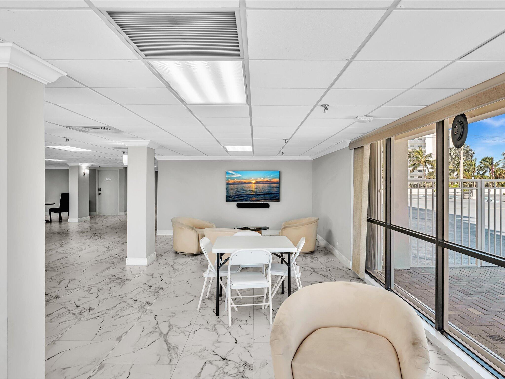 AMBASSADORS V SOUTH CONDO - Residential