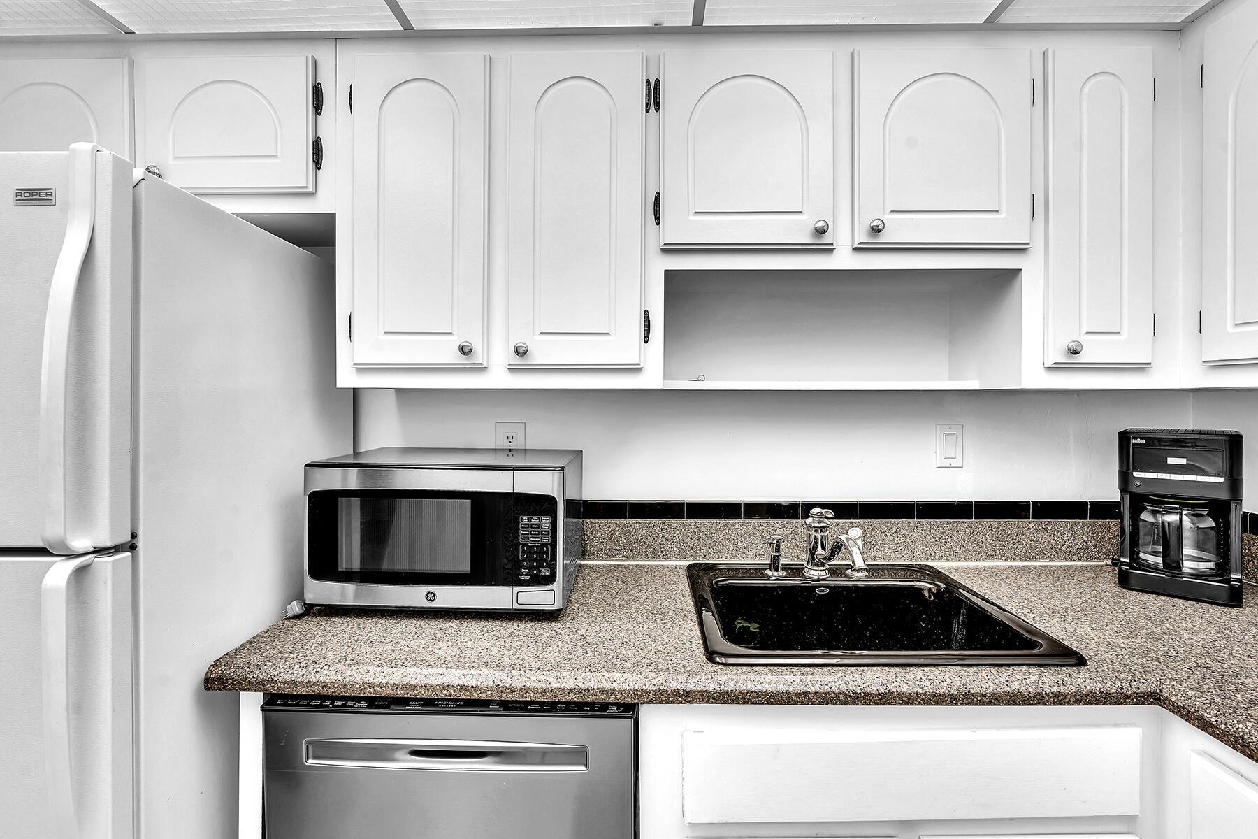 AMBASSADORS V SOUTH CONDO - Residential