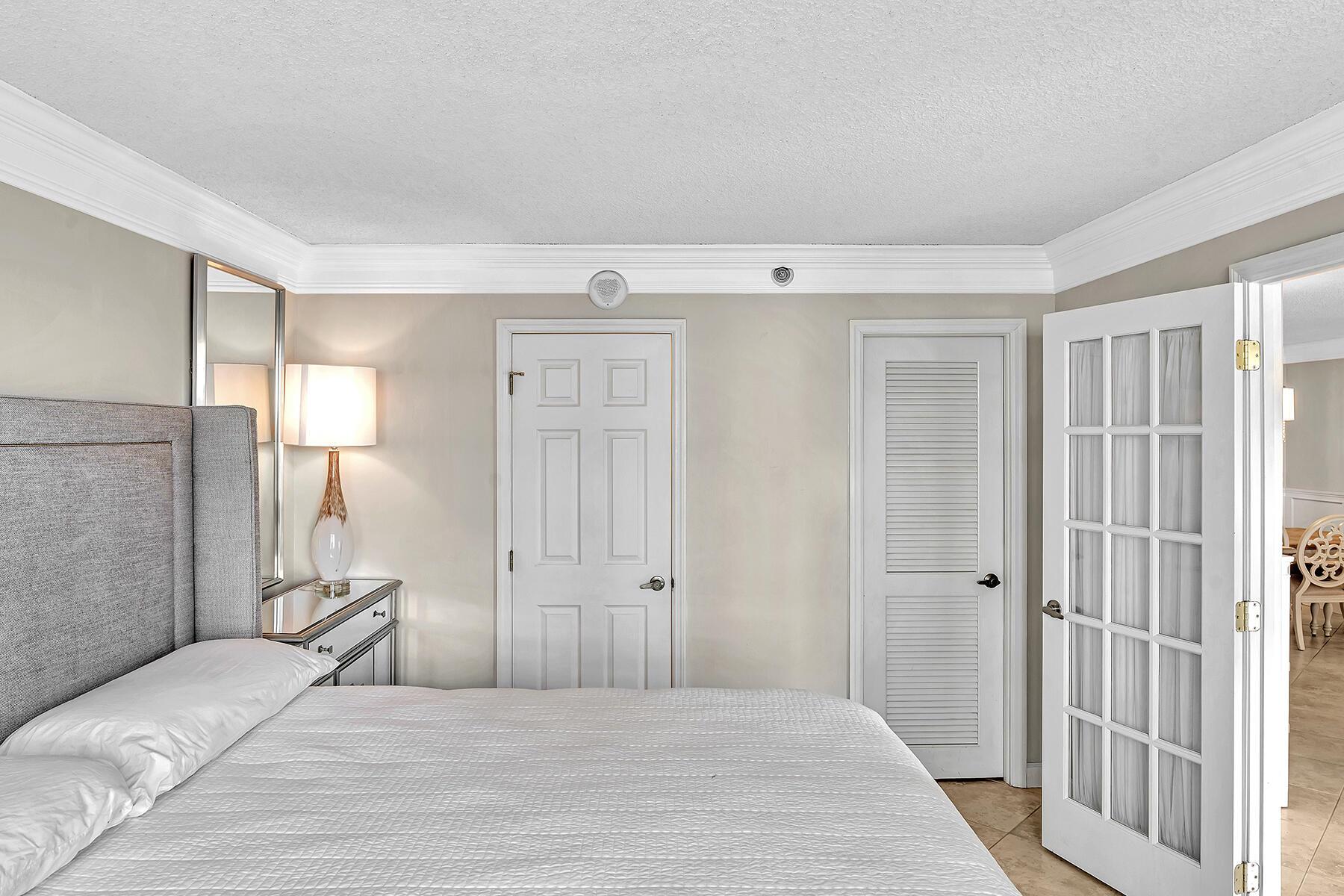 AMBASSADORS V SOUTH CONDO - Residential