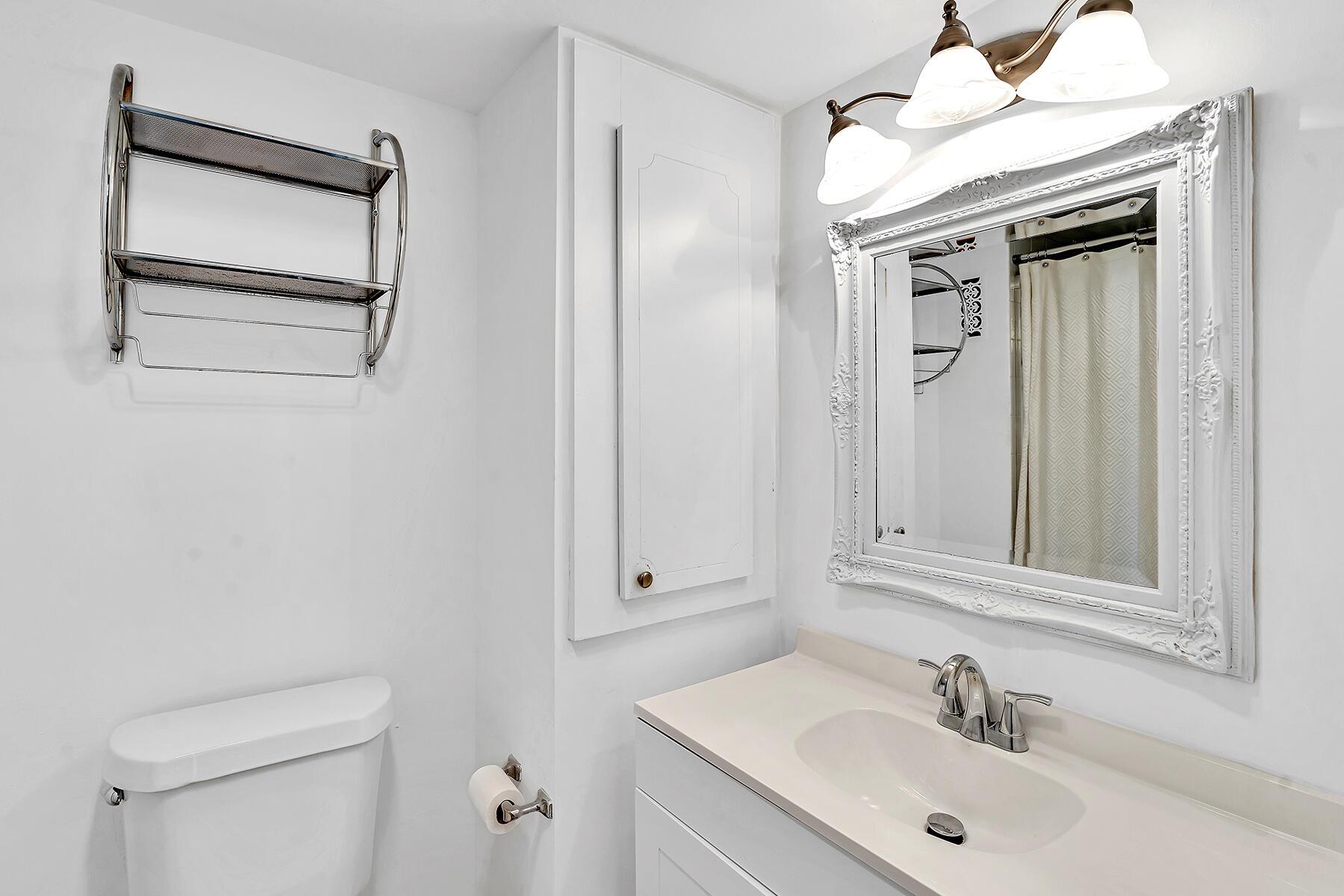 AMBASSADORS V SOUTH CONDO - Residential