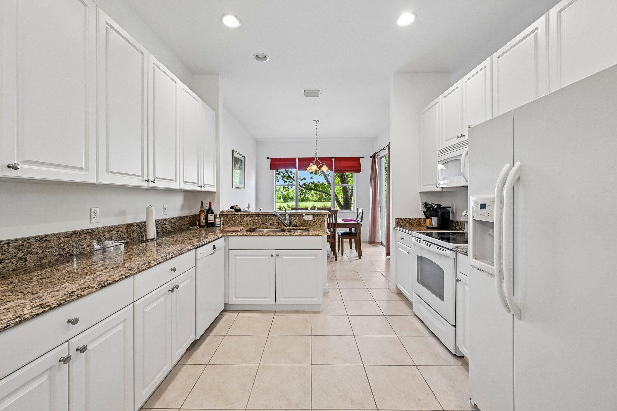 2894 SW CEDAR DUNES Drive