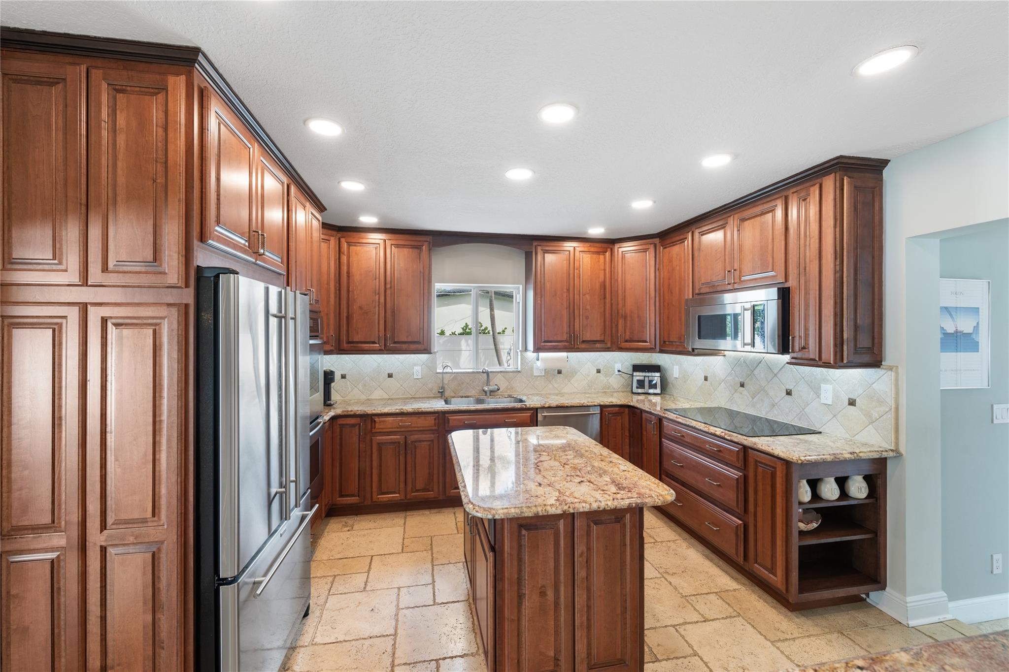 2617 NE 26th Ave
