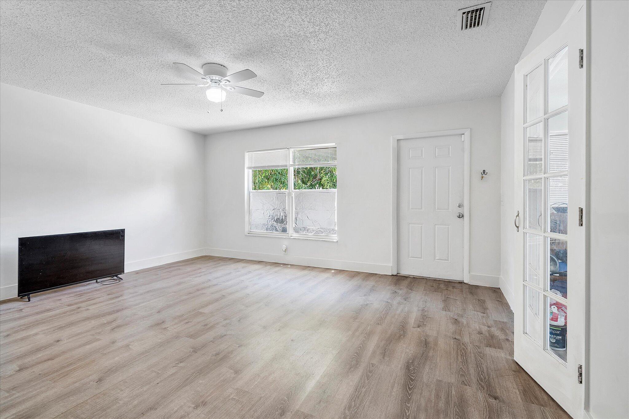 815 30th Court