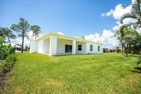 A home in Port St Lucie