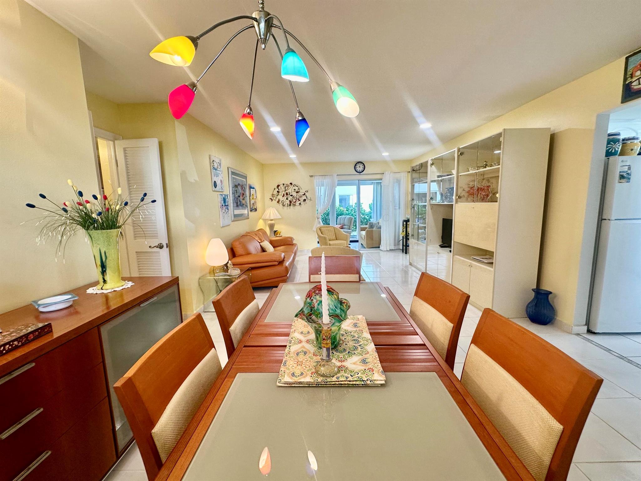 COLONIAL CLUB CONDO SEC 1 - Residential