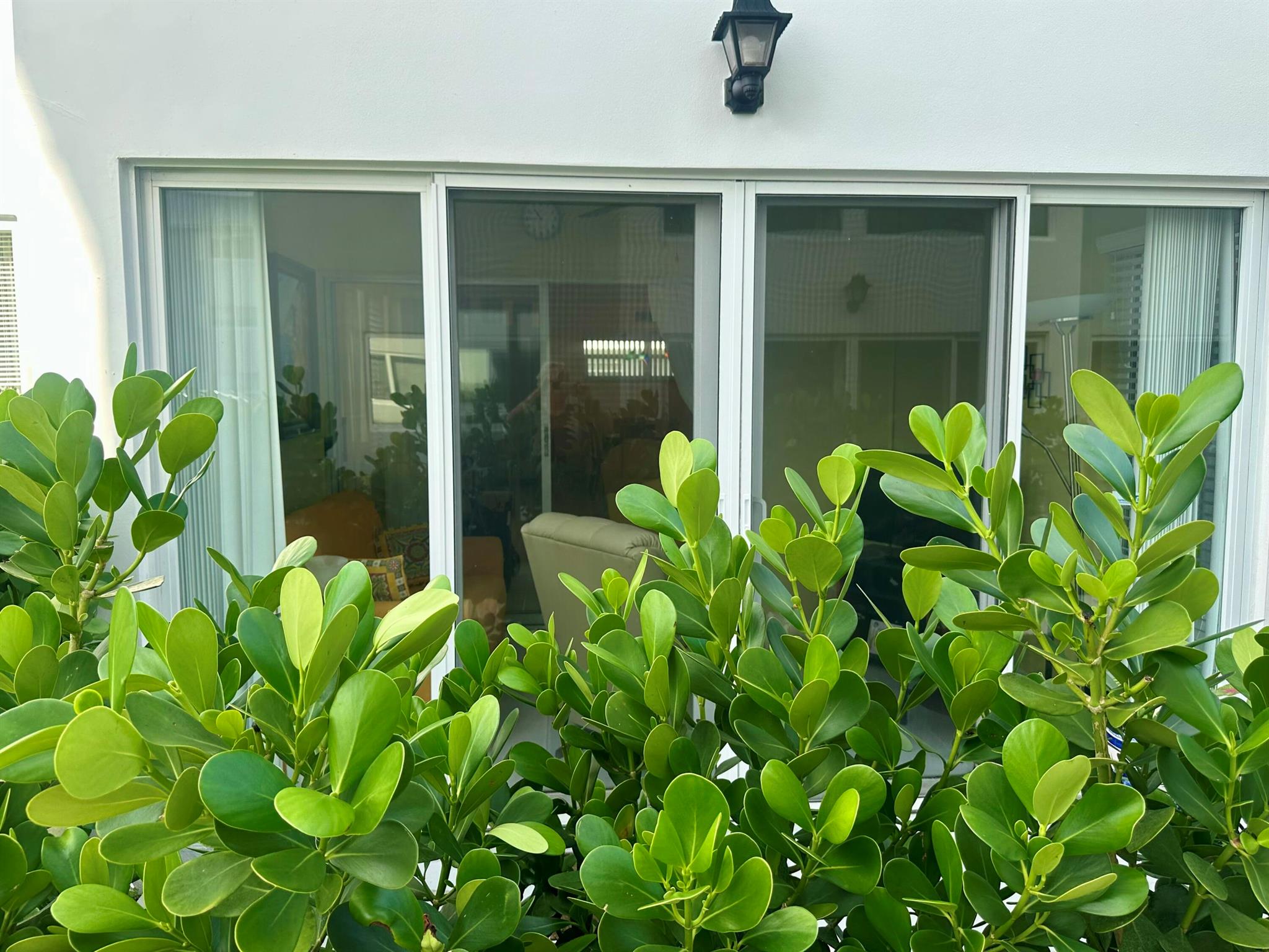 COLONIAL CLUB CONDO SEC 1 - Residential